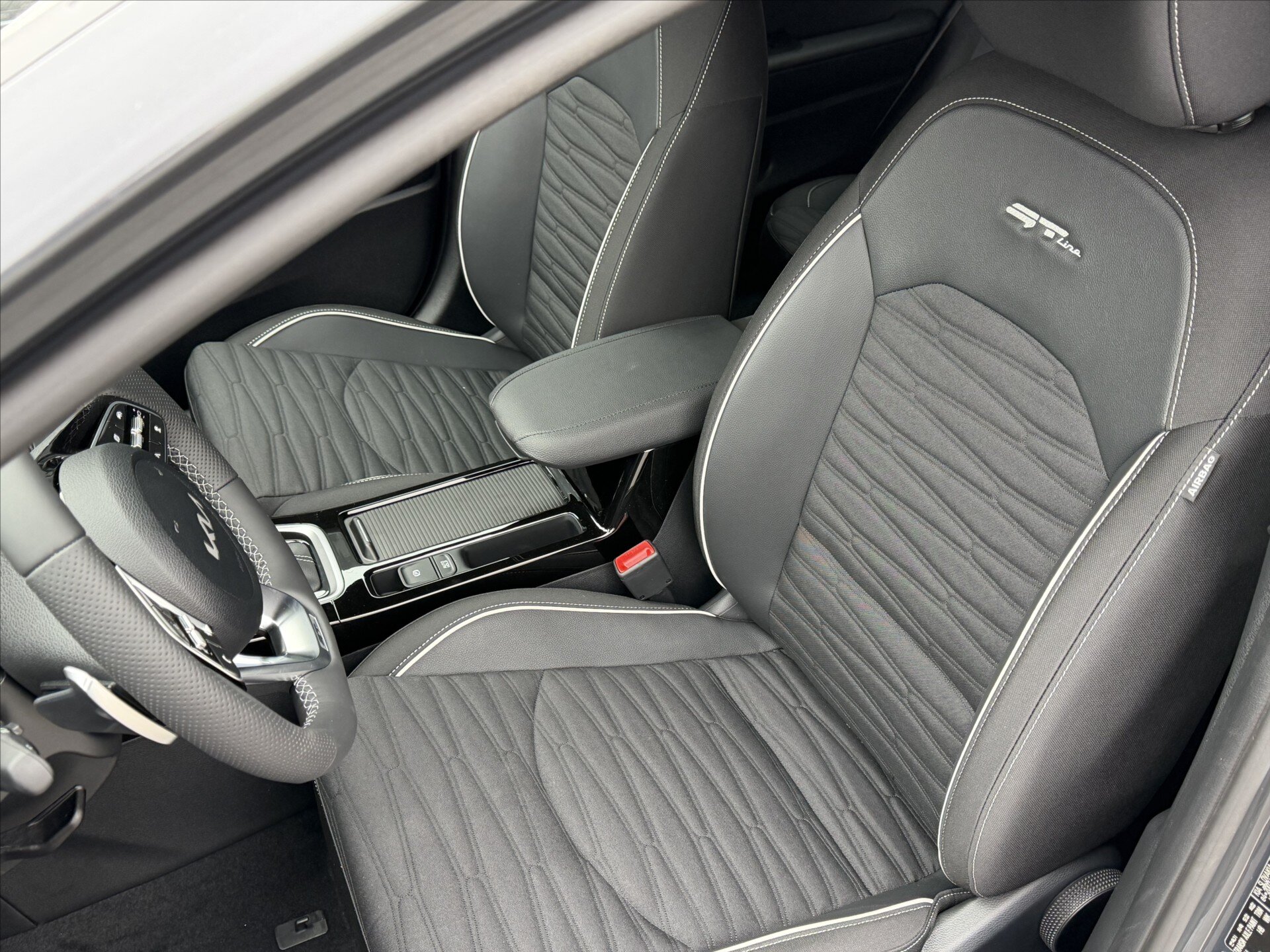 KIA XCeed SUV / Terénní 1,6 l 0