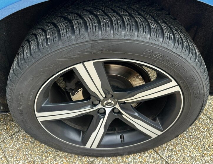 Volvo XC90 Ostatní 2,0 l 173 kw