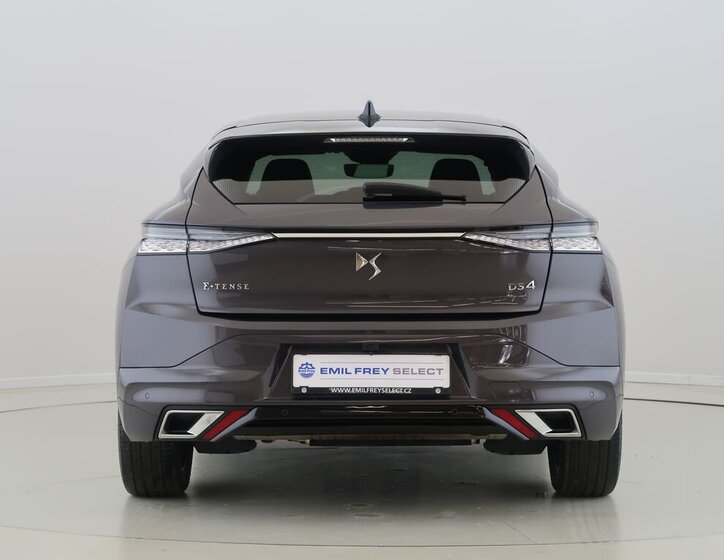 DS Automobiles DS4 Hatchback 1,6 l 132 kw