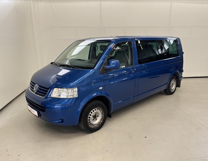 Volkswagen Caravelle 1