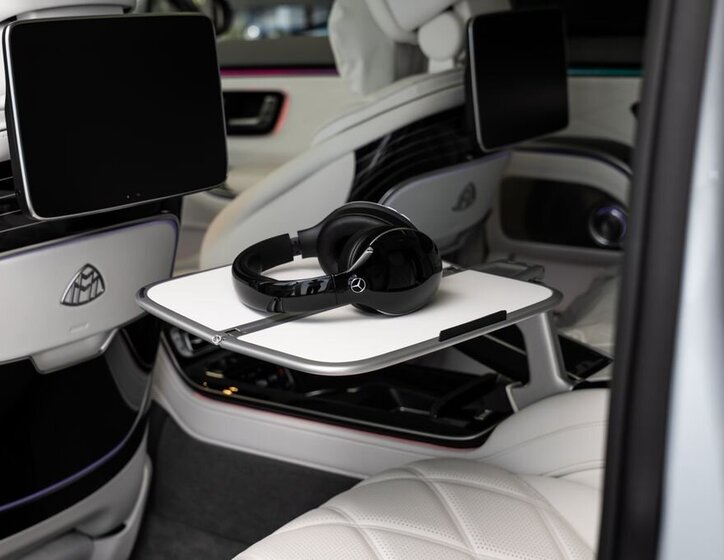 Mercedes-Benz Ostatní Sedan / Limuzína 6,0 l 450 kw