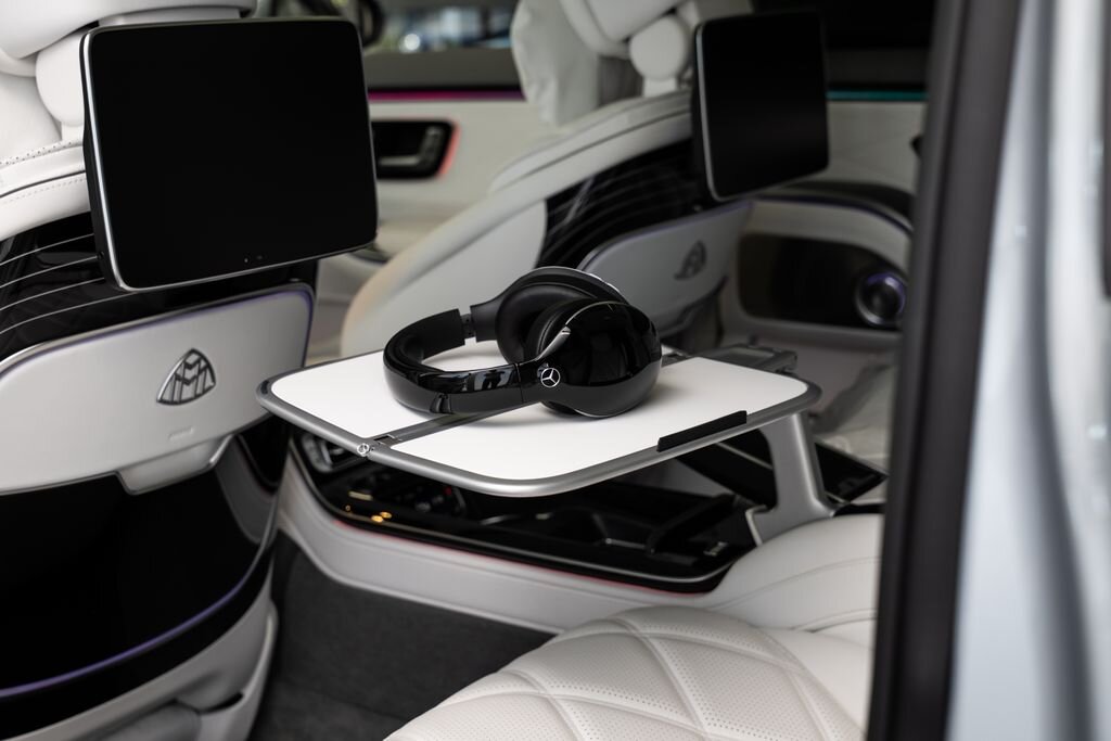 Mercedes-Benz Ostatní Sedan / Limuzína 6,0 l 450 kw