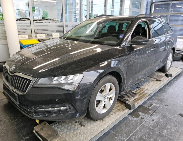 Škoda Superb Kombi 2,0 l 110 kw