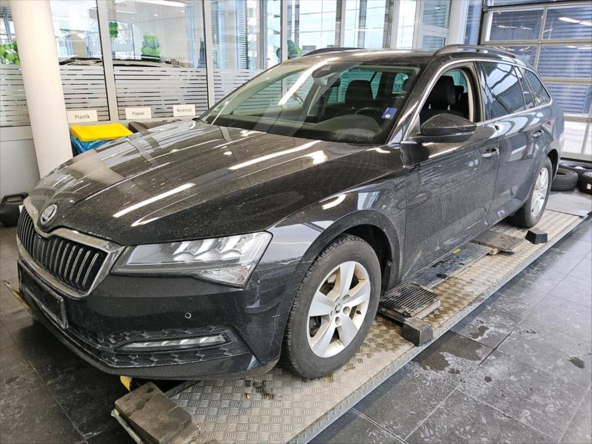 Škoda Superb Kombi 2,0 l 110 kw