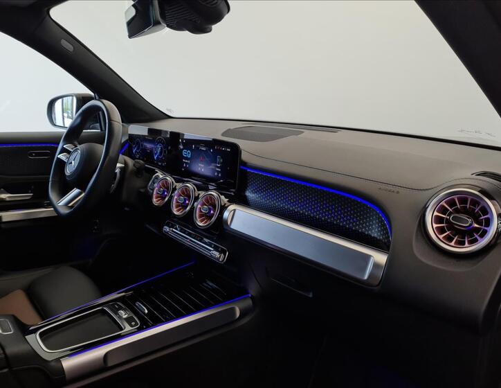 Mercedes-Benz EQB 14