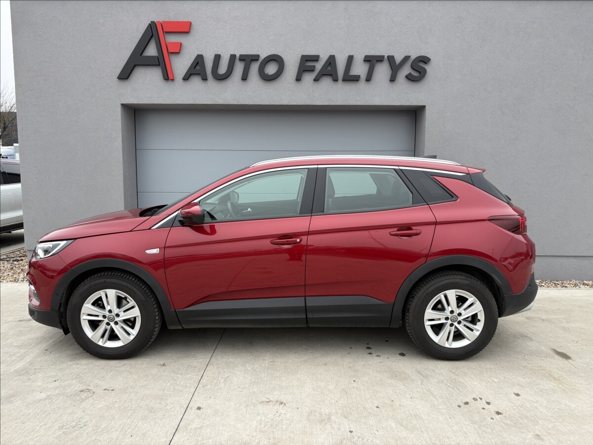 Opel Grandland X Sedan / Limuzína 1,2 l 96 kw