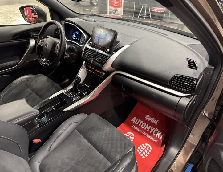 Mitsubishi Eclipse Cross SUV 2,4 l 138 kw