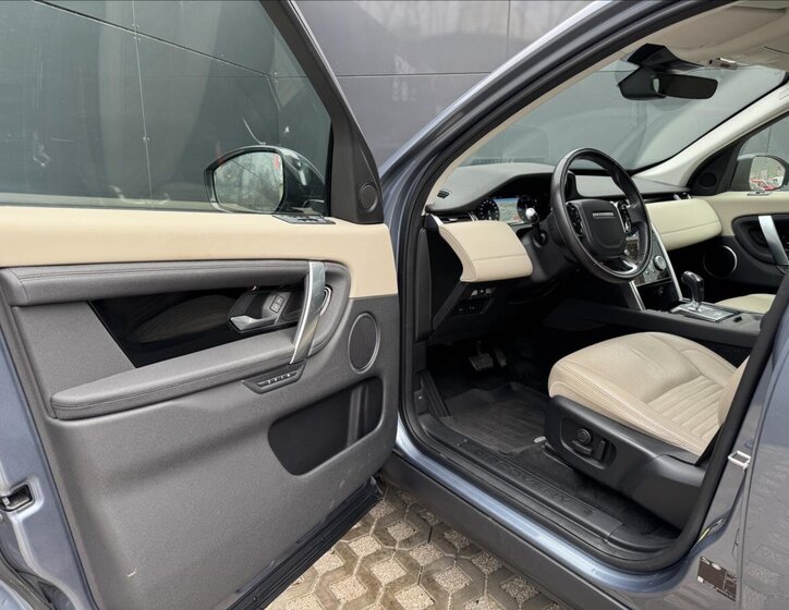 Land Rover Discovery Sport SUV 2,0 l 110 kw