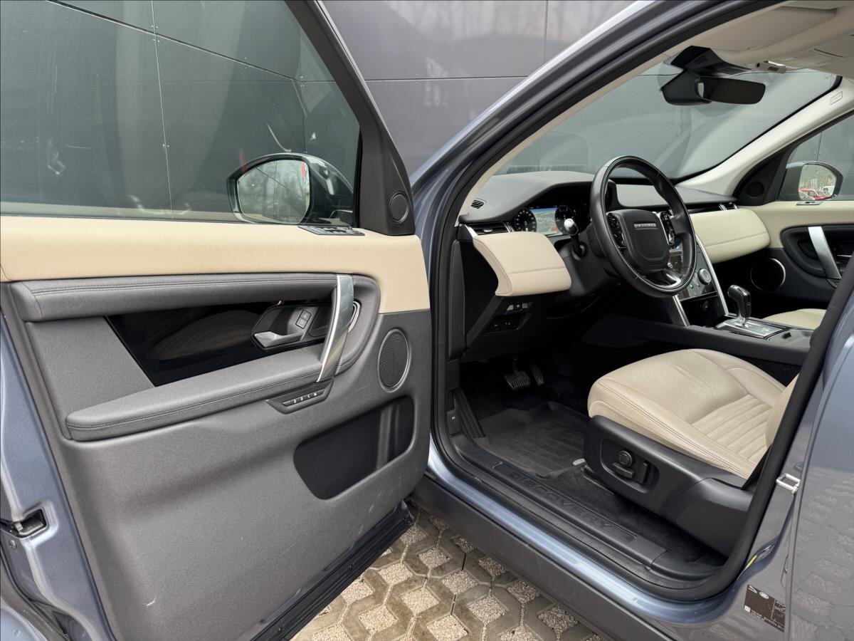 Land Rover Discovery Sport SUV 2,0 l 110 kw