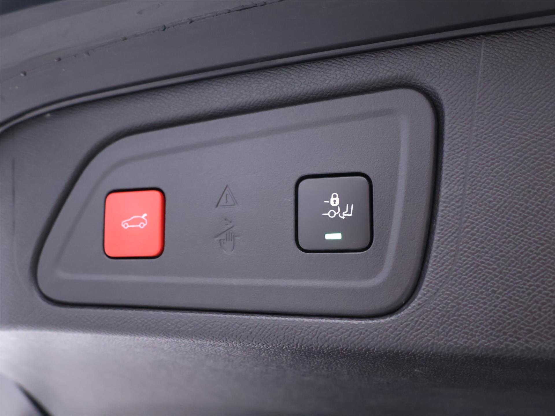 Citroën C5 Aircross SUV / Terénní 1,2 l 96 kw