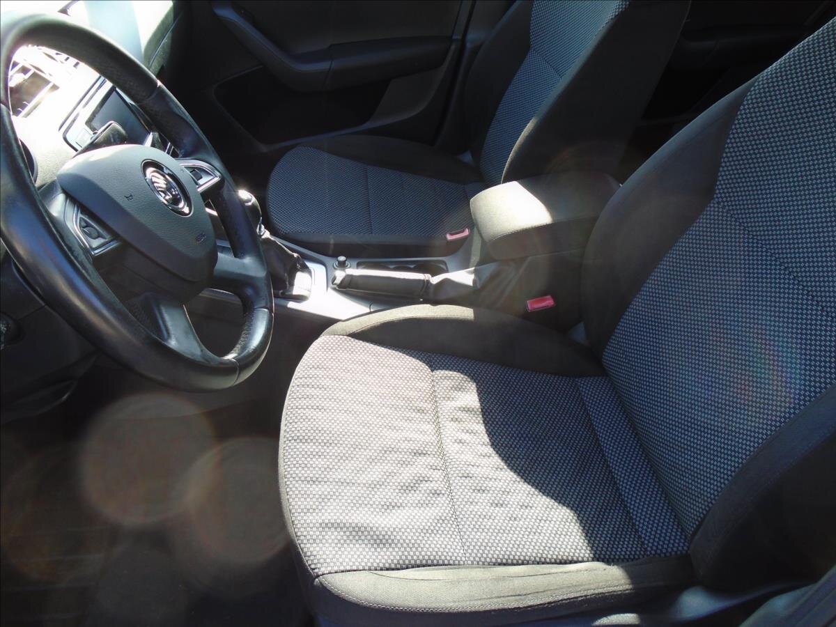 Škoda Octavia Kombi 1,6 l 77 kw