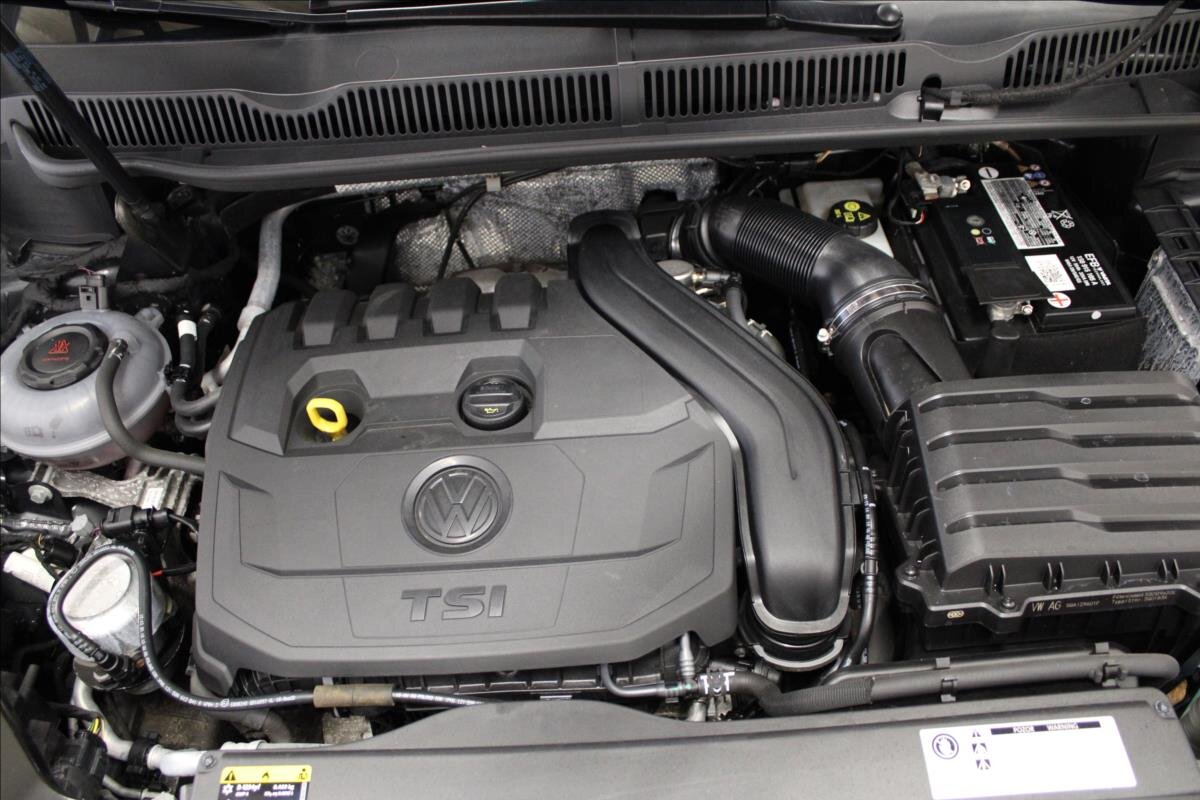 Volkswagen Touran Kombi 1,5 l 110 kw