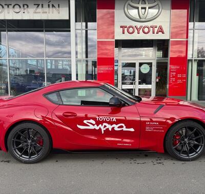 Toyota Supra 2