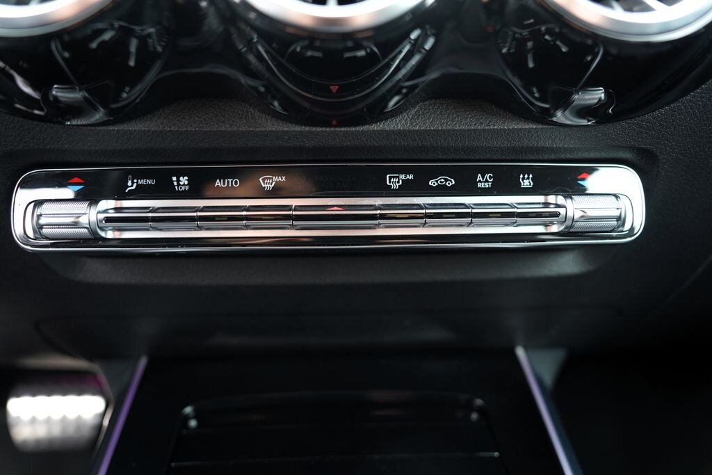 Mercedes-Benz GLB SUV / Terénní 2,0 l 110 kw