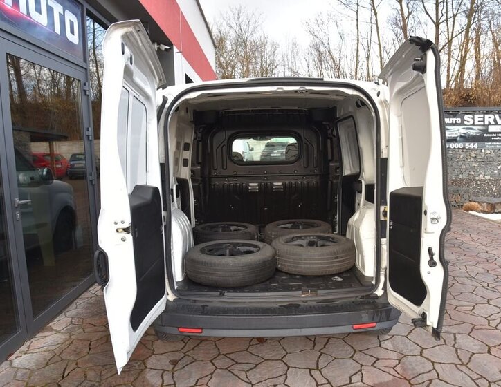 Fiat Dobló Skříň 1,2 l 66 kw