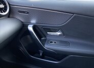 Mercedes-Benz Třídy A Hatchback 1,3 l 120 kw