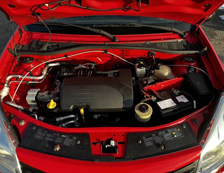 Dacia Sandero Hatchback 1,1 l 55 kw