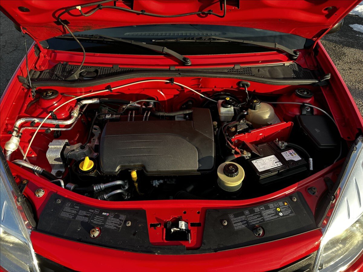 Dacia Sandero Hatchback 1,1 l 55 kw