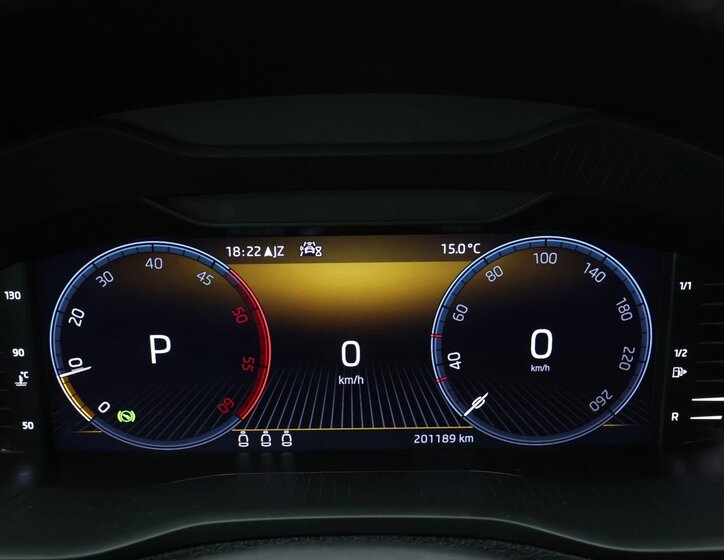 Škoda Karoq SUV / Terénní 2,0 l 110 kw