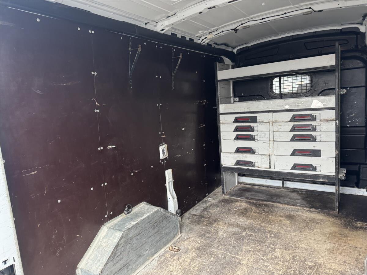Ford Transit Skříň 2,2 l 92 kw