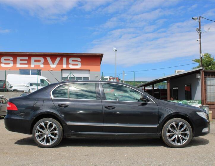 Škoda Superb 4