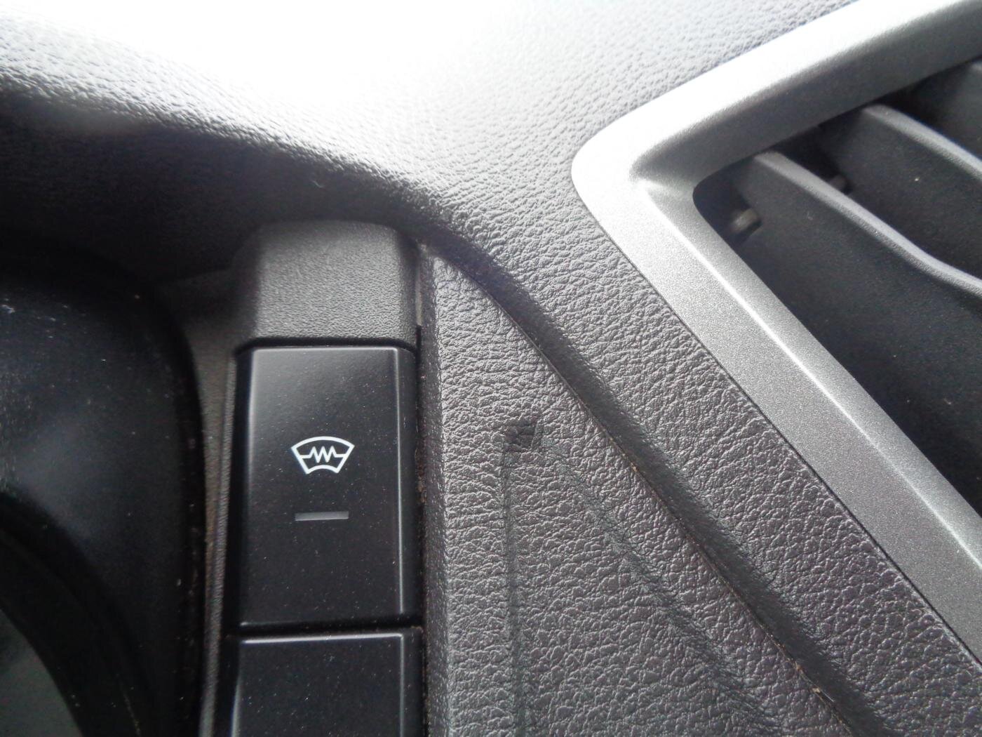 Ford Transit Valník 2,2 l 92 kw