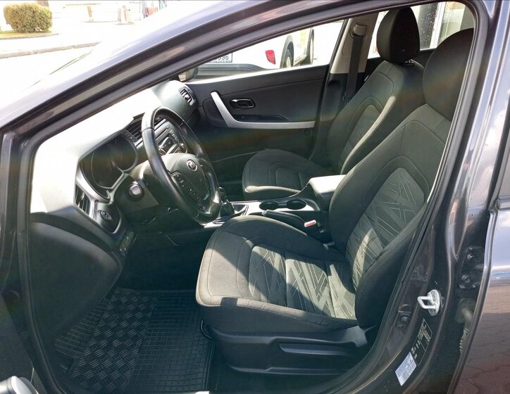 KIA Ceed Hatchback 1,4 l 73 kw