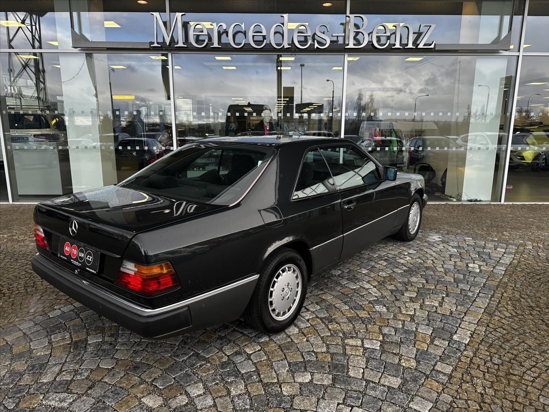Mercedes-Benz 124 Kupé 1,9 l 100 kw