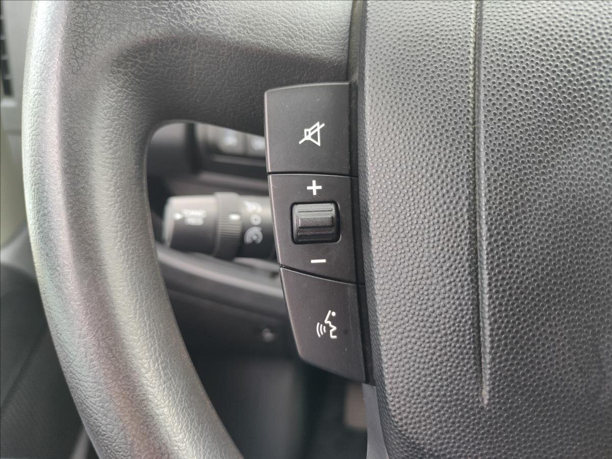 Opel Movano Skříň 2,2 l 121 kw