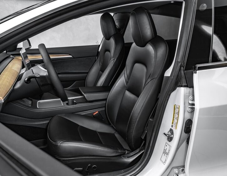 Tesla Model 3 Sedan 0,0 65 kw