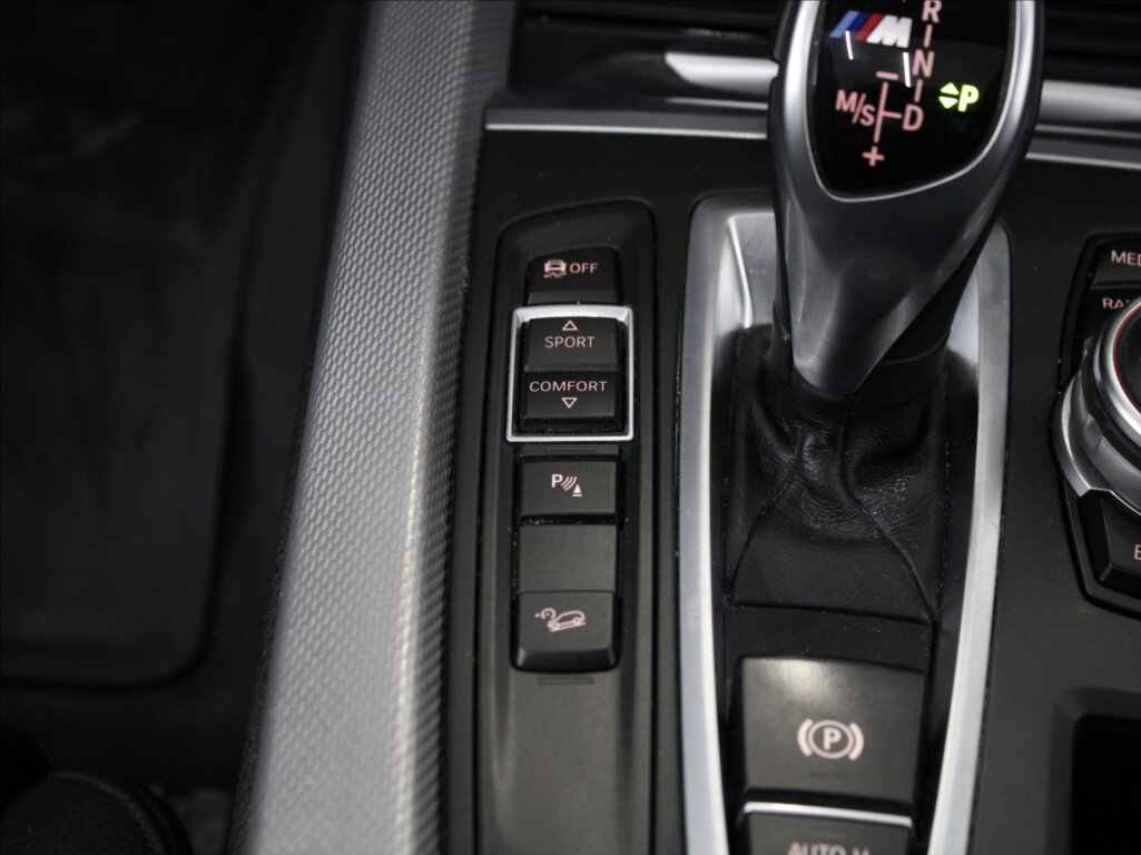 BMW X5 SUV 3,0 l 280 kw