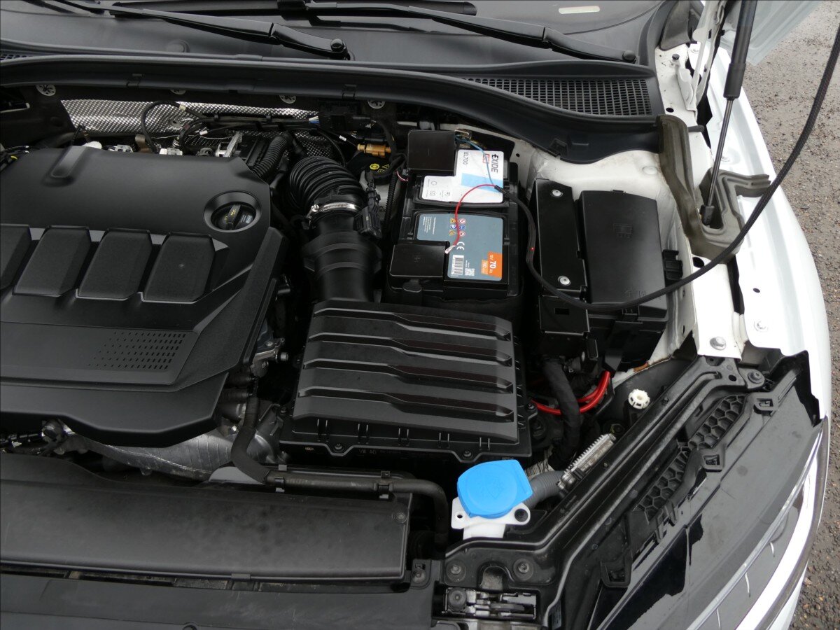 Škoda Superb Sedan / Limuzína 2,0 l 110 kw