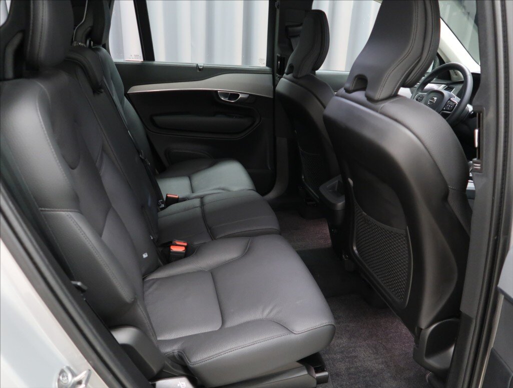 Volvo XC90 SUV / Terénní 2,0 l 184 kw