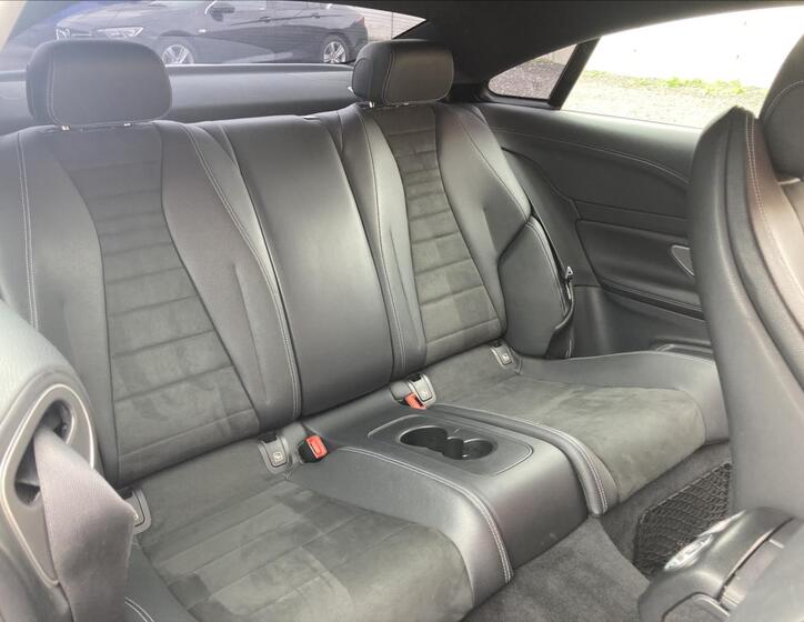 Mercedes-Benz Třídy E 10