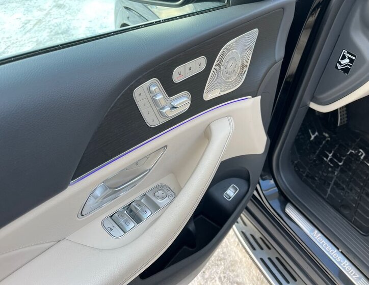 Mercedes-Benz GLS 12