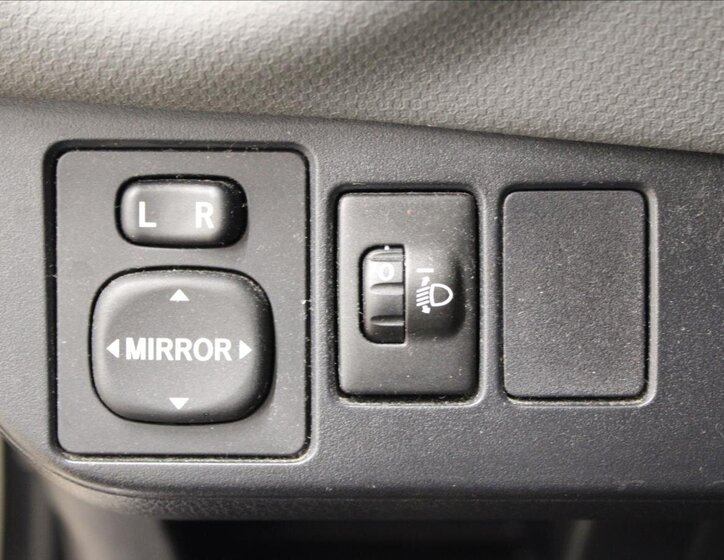 Toyota Yaris Hatchback 1,5 l 74 kw