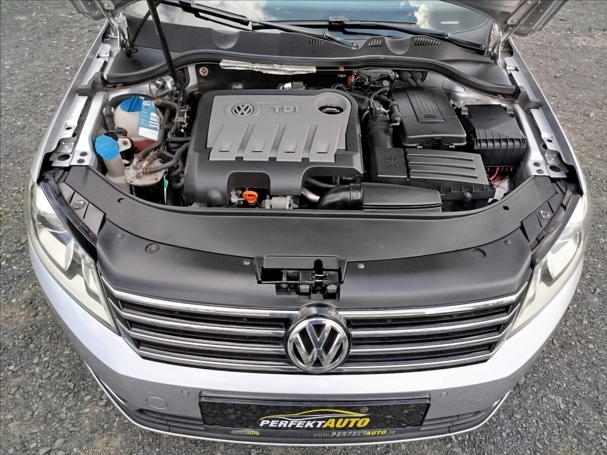 Volkswagen Passat Kombi 2,0 l 103 kw
