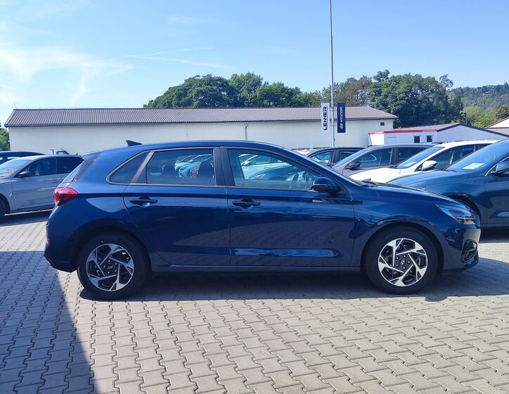 Hyundai i30 4