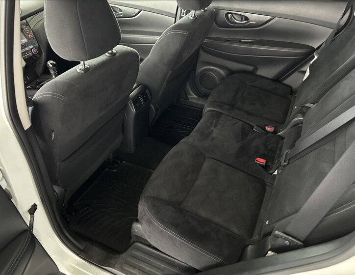 Nissan X-Trail SUV / Terénní 2,0 l 130 kw