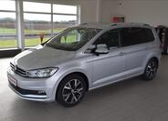 Volkswagen Touran 1