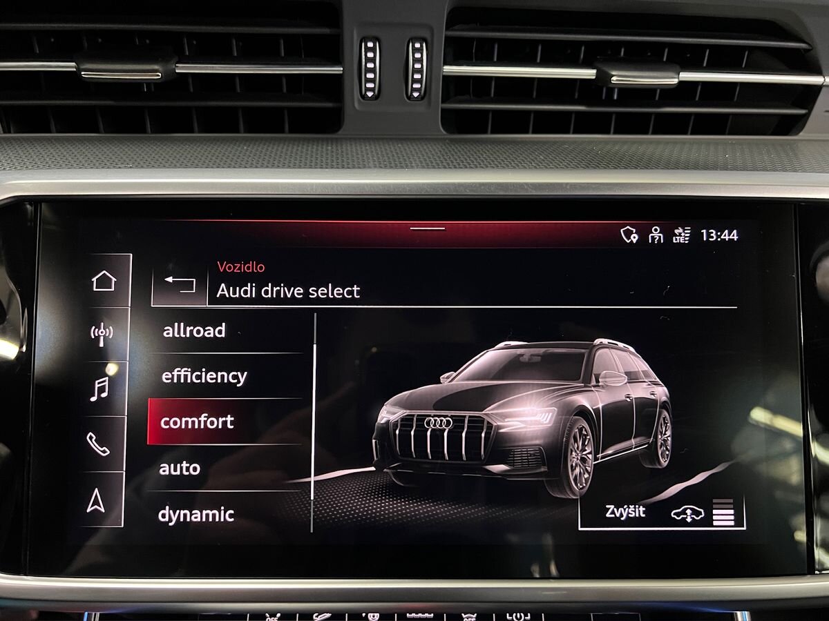 Audi A6 Allroad Kombi 3,0 l 210 kw