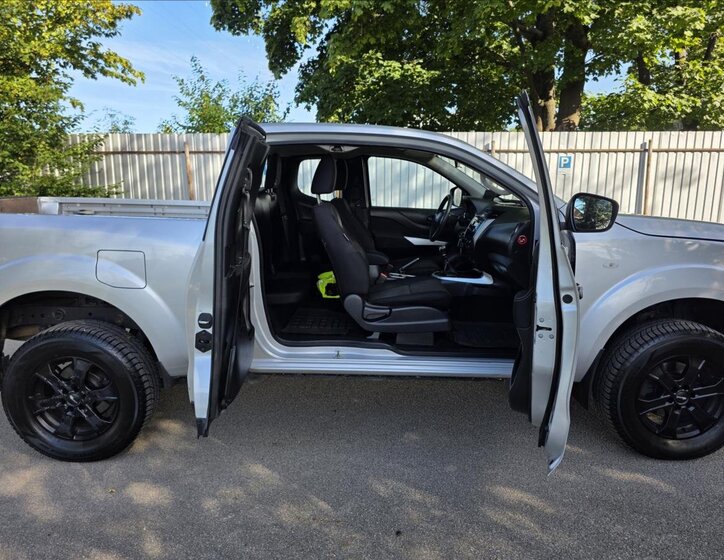 Nissan Navara Pick-up 2,3 l 120 kw