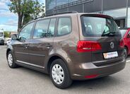 Volkswagen Touran 13
