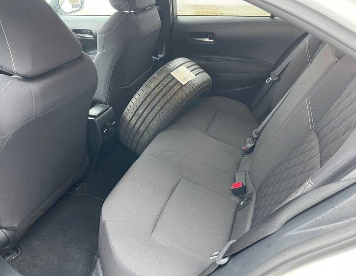 Toyota Corolla Sedan 1,5 l 92 kw