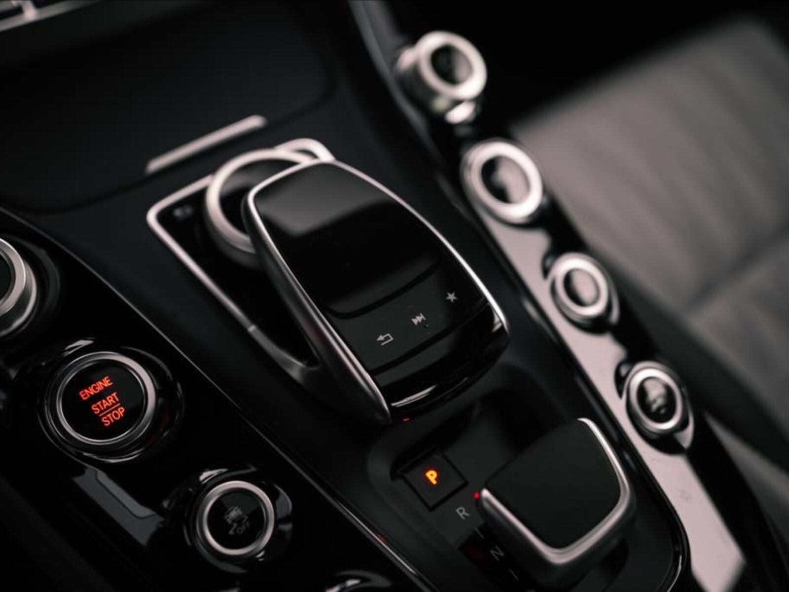 Mercedes-Benz AMG GT 27