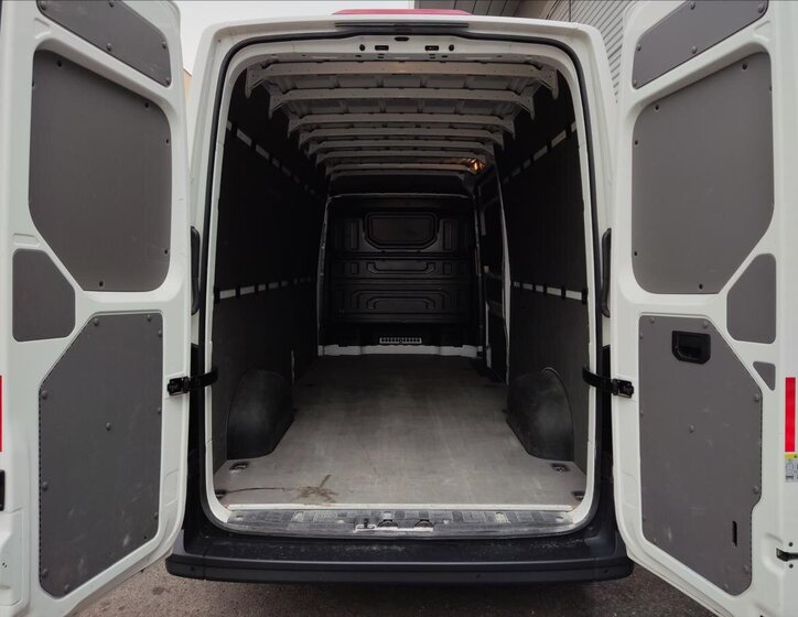 Volkswagen Crafter 29