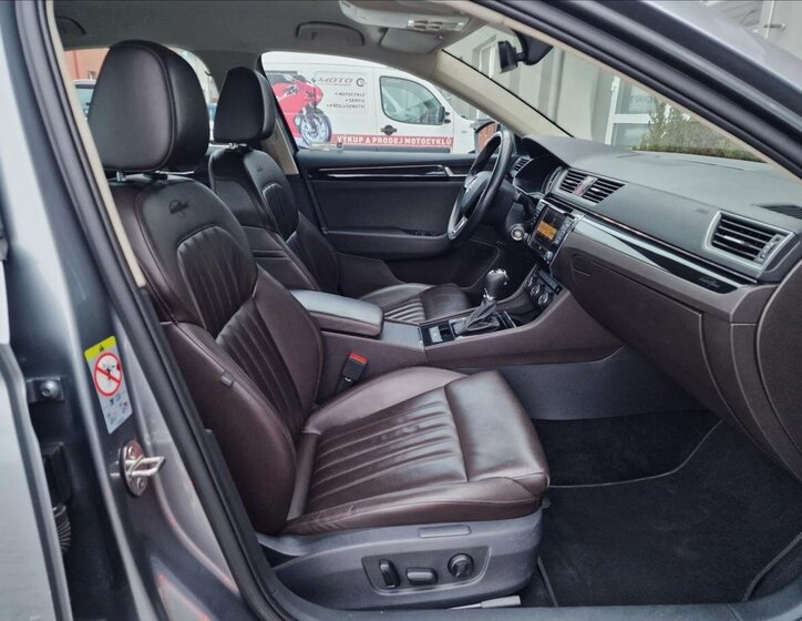 Škoda Superb Liftback 2,0 l 140 kw