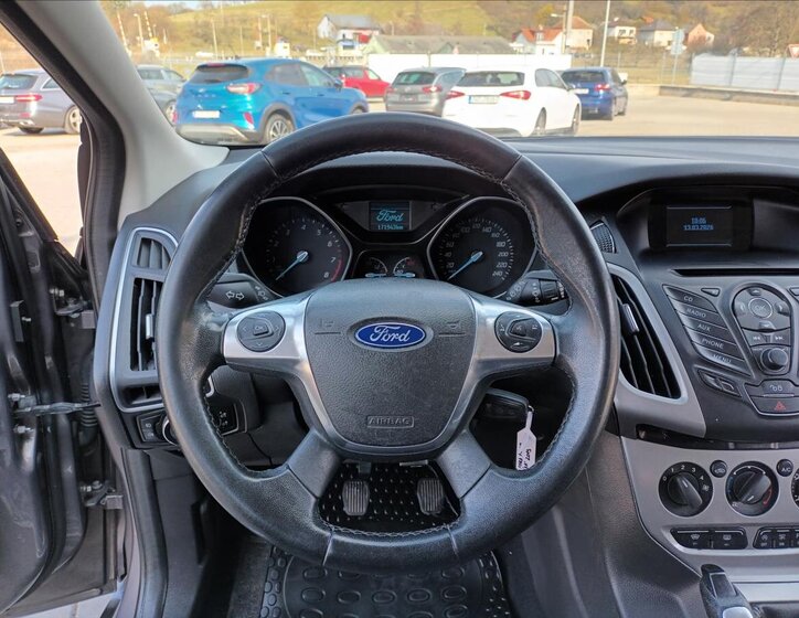 Ford Focus Kombi 998,0 92 kw