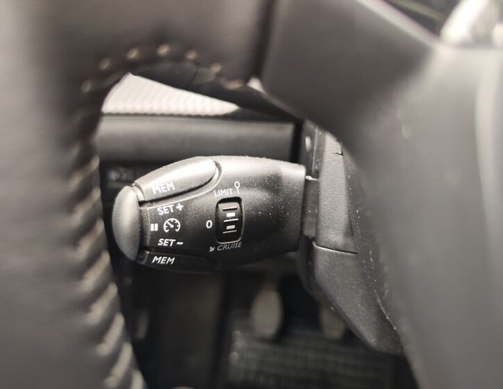 Peugeot 2008 SUV 1,2 l 74 kw