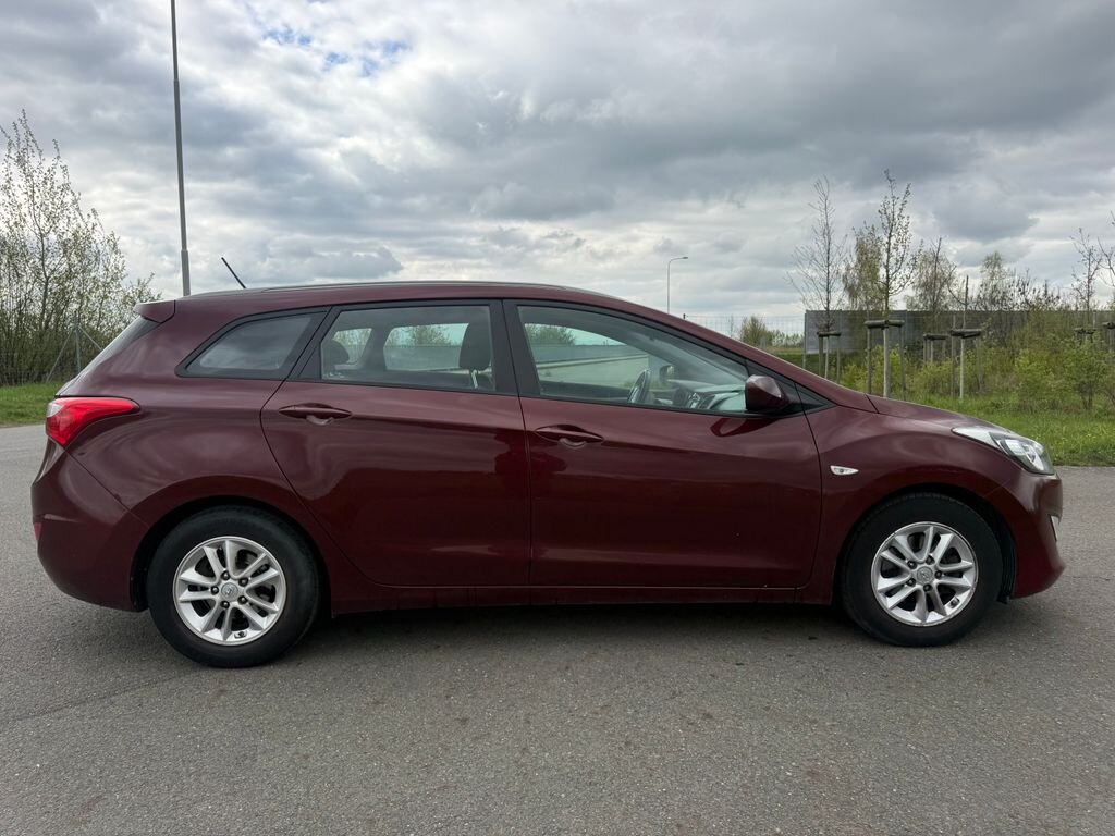 Hyundai i30 Kombi 1,6 l 81 kw